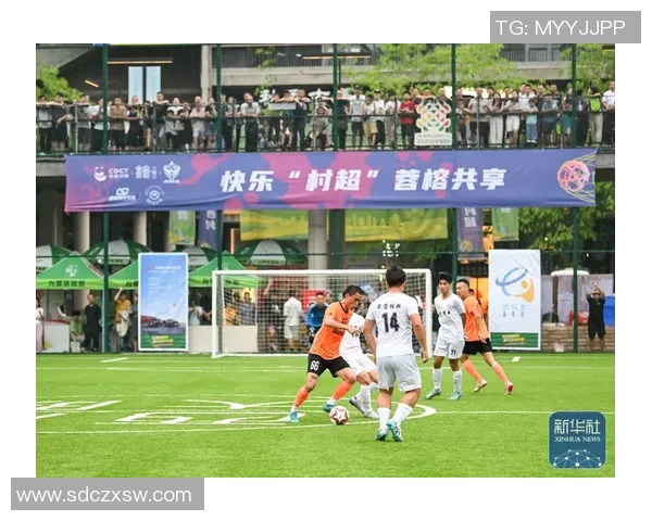 回顾2011年足球明星的辉煌时刻与成就，重温那一年绿茵场上的传奇瞬间